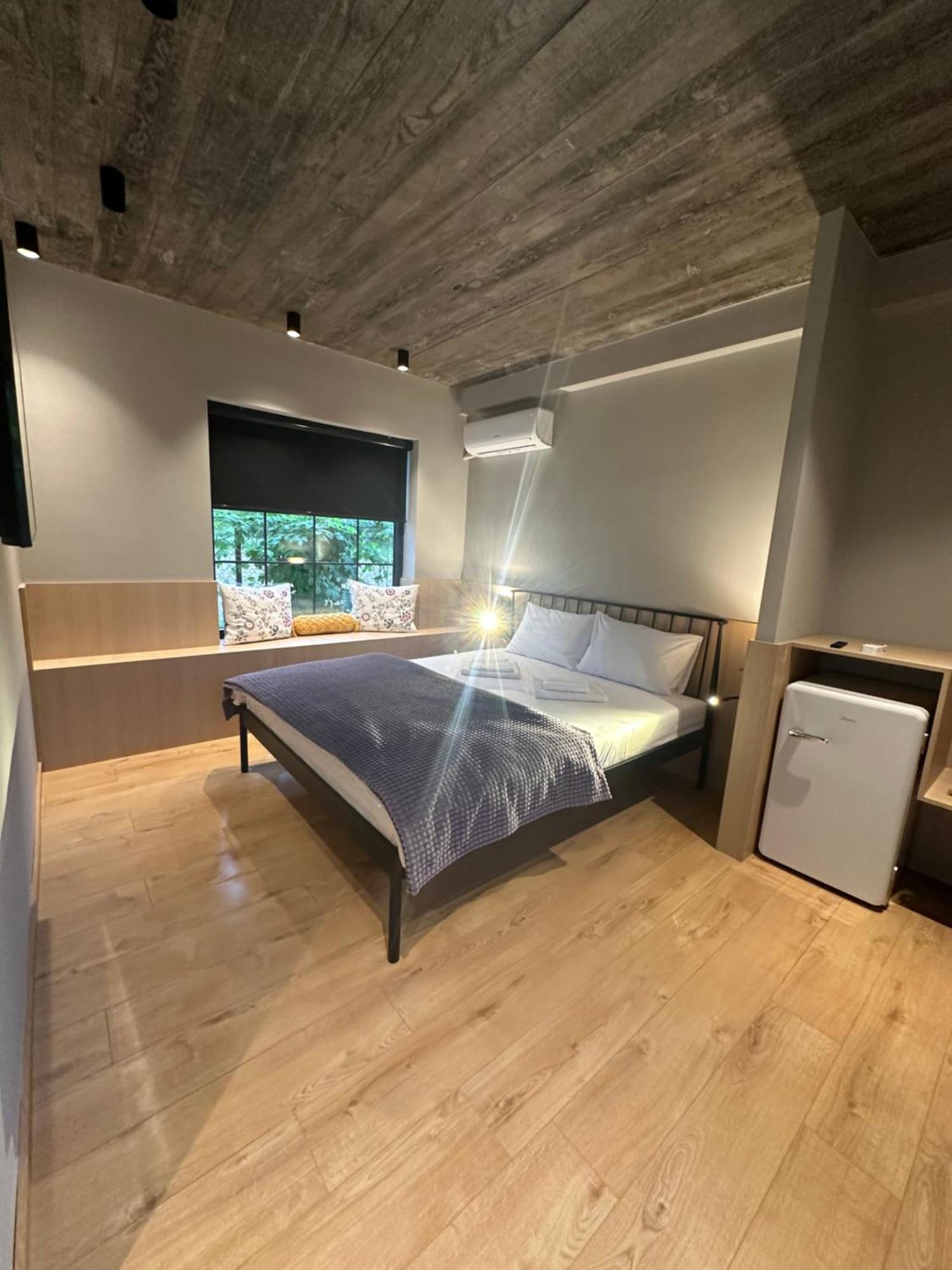 Number 6 - Complex Appartement *